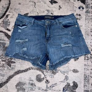 Just USA - Willa mid-rise distressed fray hem denim shorts